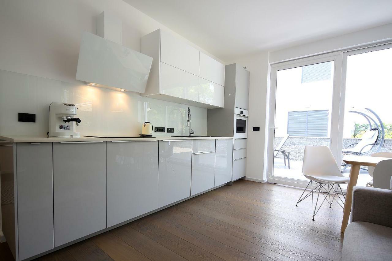 The View Luxury Apartment 드라말리 외부 사진