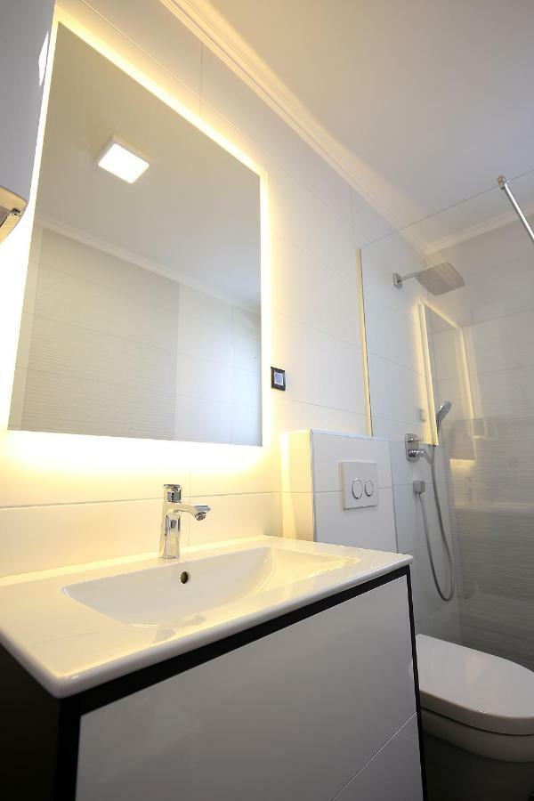 The View Luxury Apartment 드라말리 외부 사진