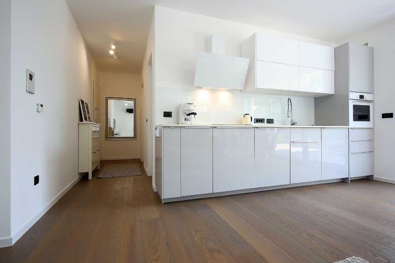 The View Luxury Apartment 드라말리 외부 사진